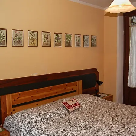 Gran Paradiso Notre Dame Piazza Рем-Нотр-Дам