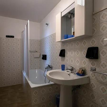 Апартаменты Gran Paradiso Notre Dame Piazza Рем-Нотр-Дам